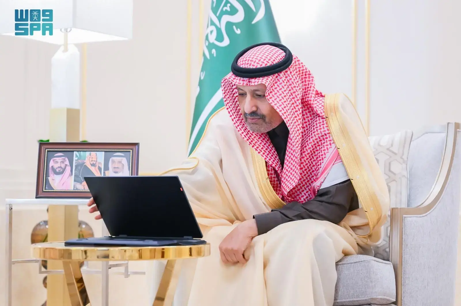 أمير منطقة الباحة يطلق فريق "طوق" التطوعي